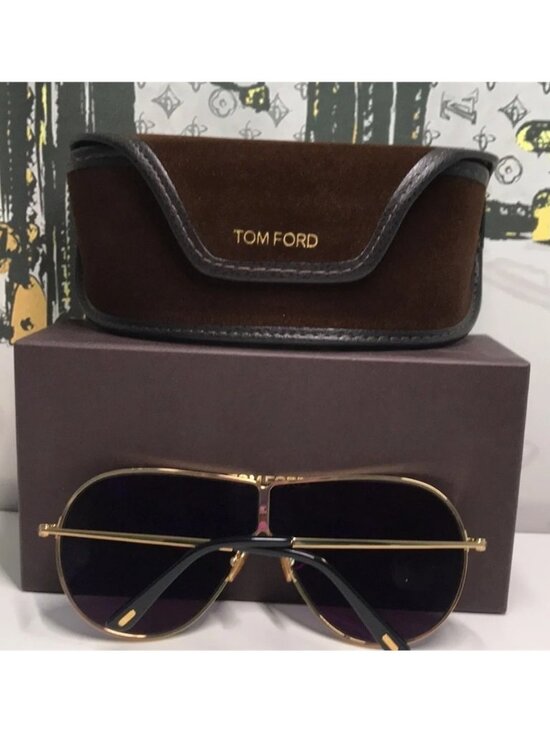 NEW AUTHENTIC Tom Ford Gold and Black Women\'s Sunglasses TF1158 30A main image 10